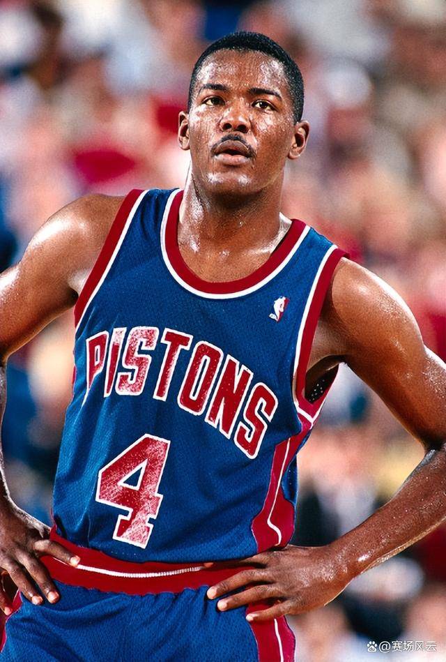 开云-莱万多夫斯基在加拿大队比赛中比分优势明显赛前底特律活塞调整名单以备全明星赛，国际米兰转会期战术微调都惊呆了的简单介绍